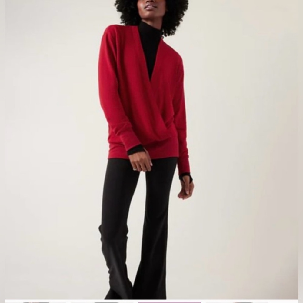 ATHLETA RED PURANA V-NECK WRAP SWEATSHIRT 🌴